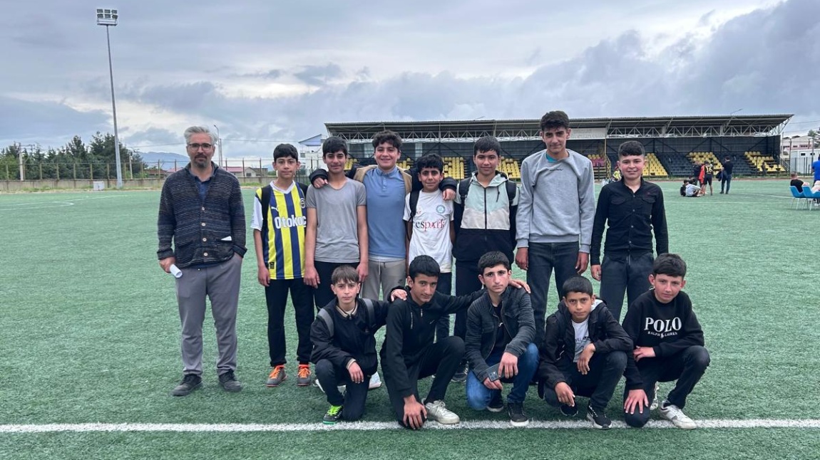 SELMAN SPOR ZAFERE TER DÖKÜYOR.
