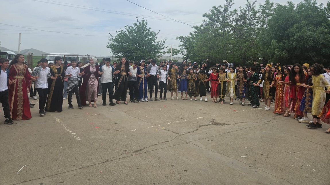 23 NİSAN COŞKUSU