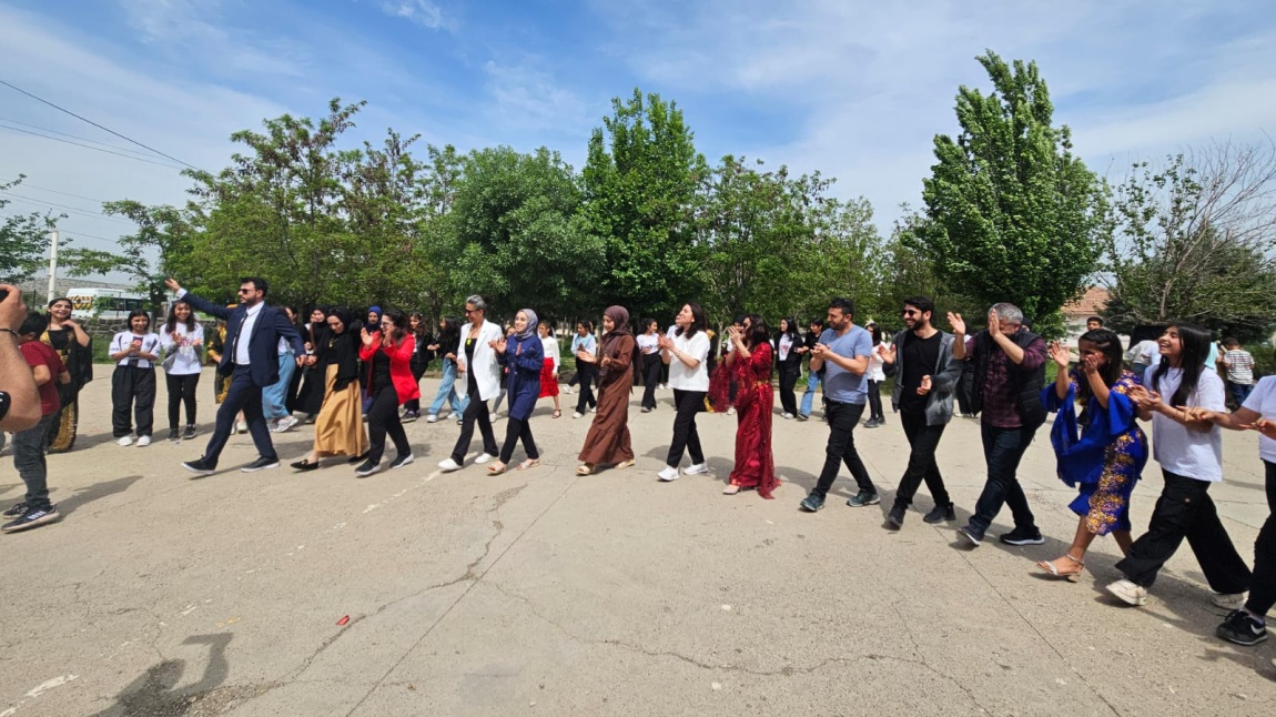 23 NİSAN COŞKUSU